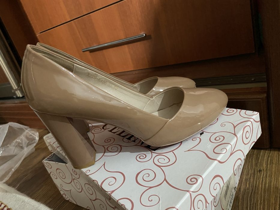 Женский туфли