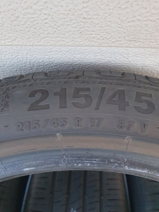 Летни гуми 4 броя BARUM Bravuris3 215 45 R17 дот 1815