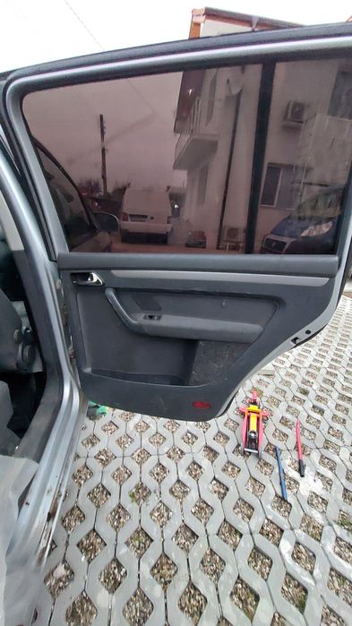 Врати за vw touran