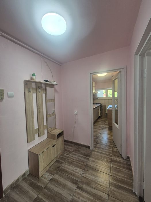 Închiriez apartament 2 camere