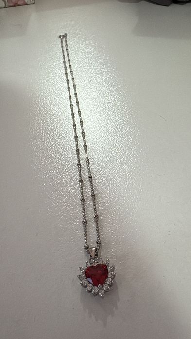 Сребърно нежно колие