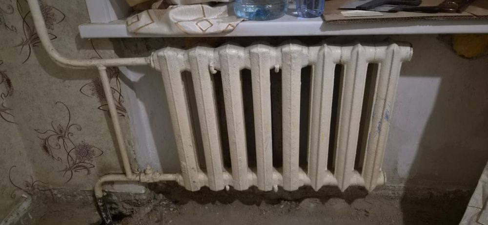 Продам чугунные батареи