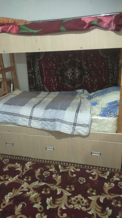 Кровать двухъярусная