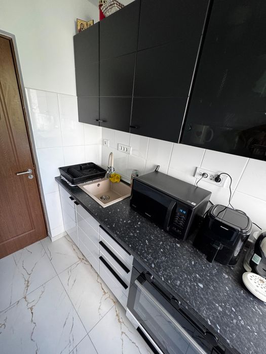 Apartament 2 camere - balcon ,Terasa  pod ,Zona Alexandru- POSTA - C.E.C. Total R.K. Intabulare OCPI .Bloc cu izolație termică.Fara Bulina.