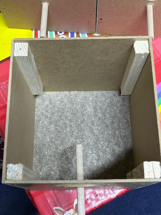 Vând cuiburi perusi