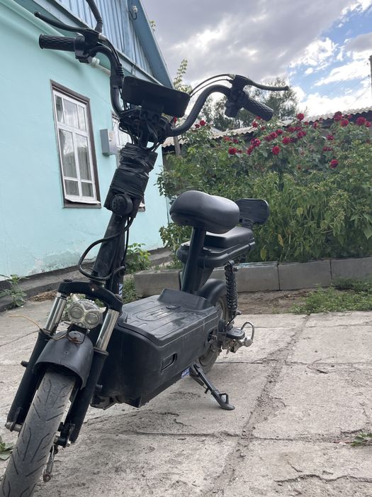 Продаю скутер AIKE