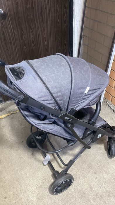 Коляска прогулочная