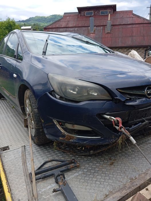 OPEL Astra 2013 — imagine 3