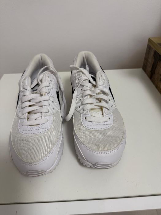 Adidași Nike Air Max 90 (37,5 38,5 noi, originali)