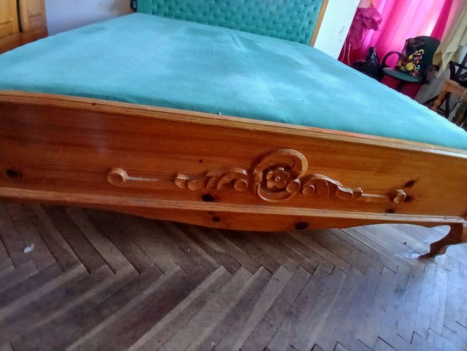 гардероби и скринове от чам употребявани