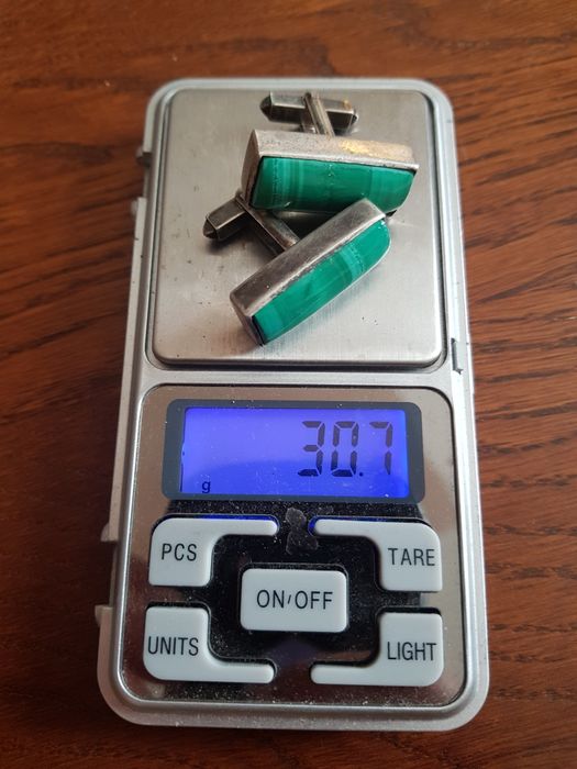 2  butoni camasa argint masiv,piatra malachit,eleganti