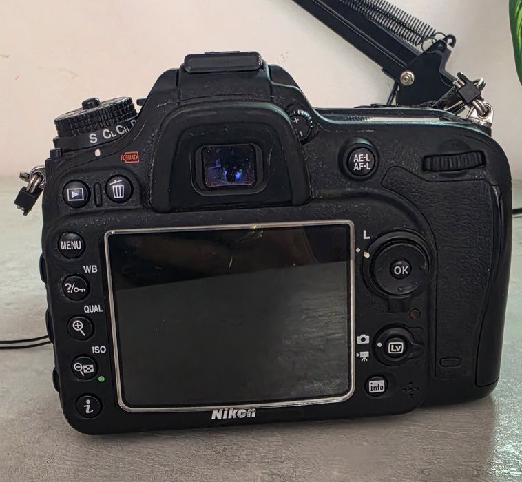 Фотоапарат Nikon D7100