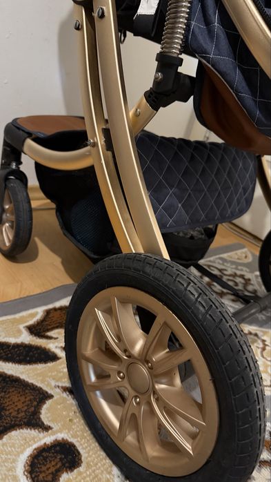 Продам коляску зима/лето