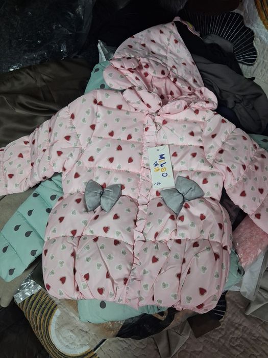 Продаю детские куртки