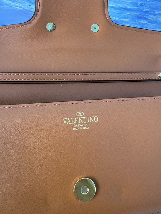 Дамска чанта – VLTN + подарък