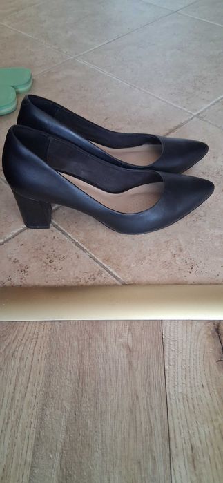 Официални дамски обувки Clarks 38
