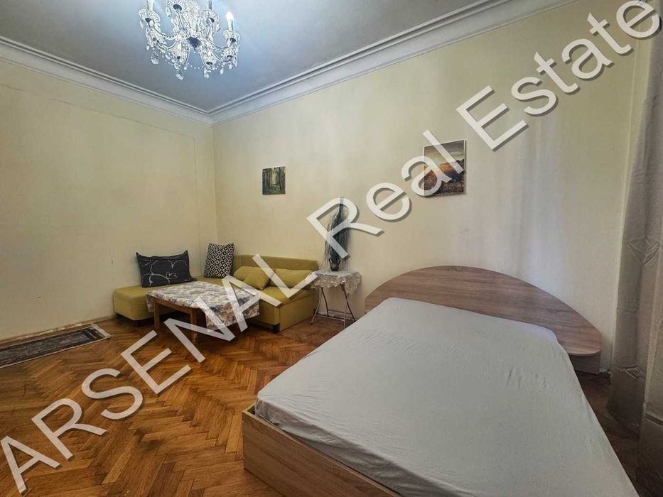 Дава се под наем Едностаен апартамент в София, Център - 44 кв.м за 398.82 € - Снимка #2