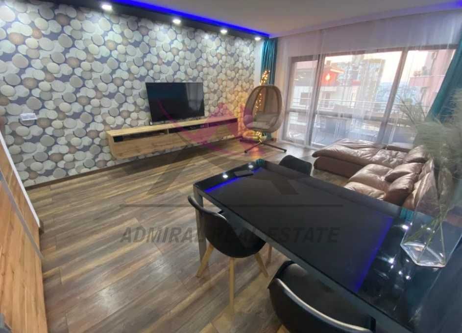 Продава се Тристаен апартамент в Варна, Възраждане 3 - 110 кв.м за 1828 €/кв.м - Снимка #2