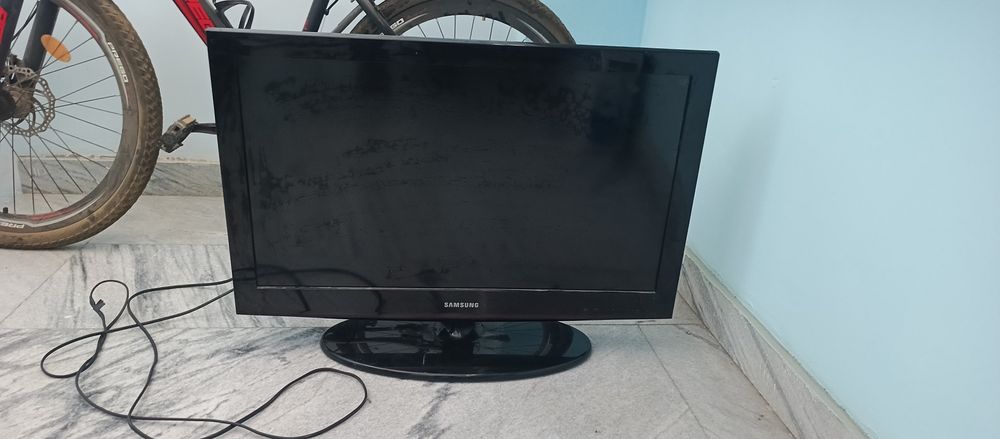Televizor va velosiped