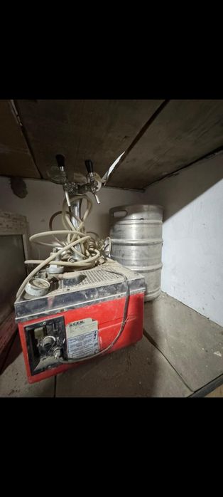 Пивной аппарат с кегой