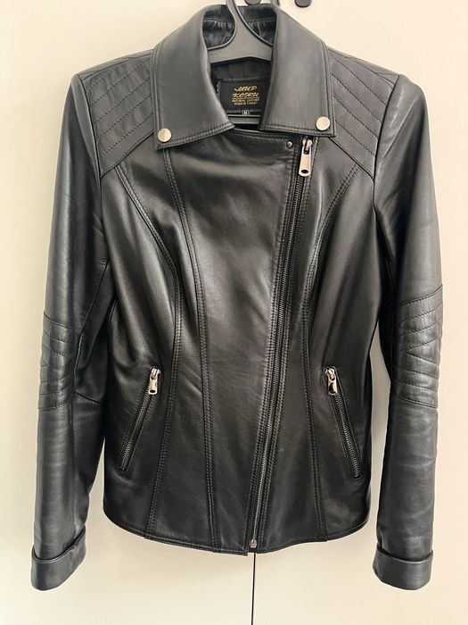 Продам кожанную куртку кожанка