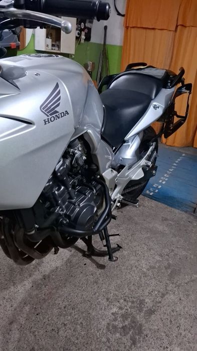 Мотоцикл Honda cbf600