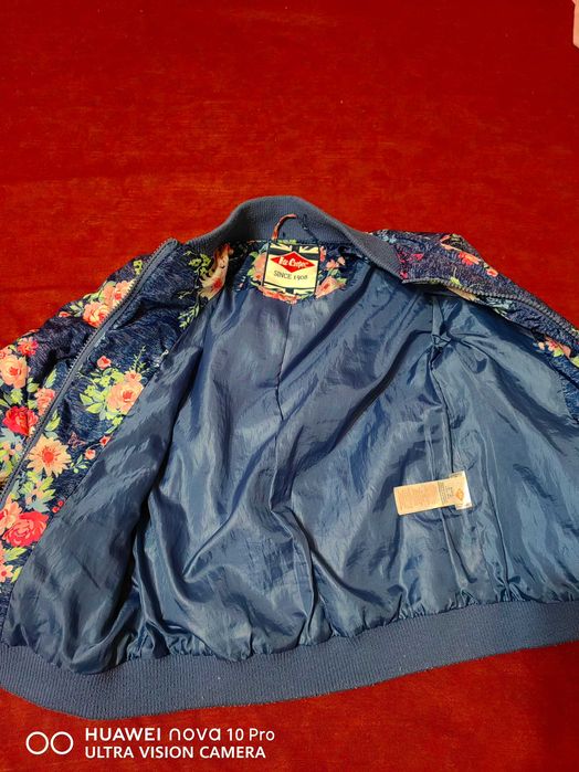 Якенце за момиче. Lee Cooper