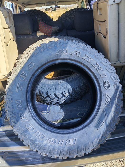 Продам резину Maxxis m/t