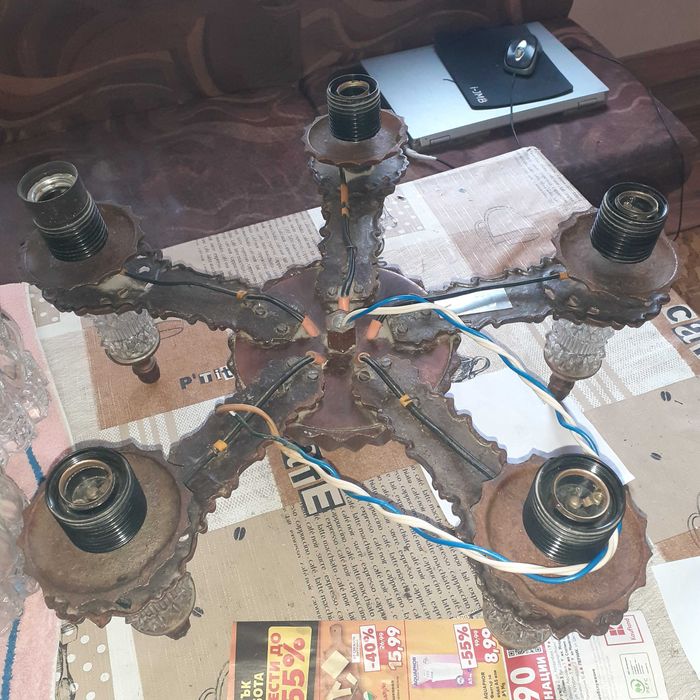 Красив Масивен меден  кристален полилей със  5 кристални чаши