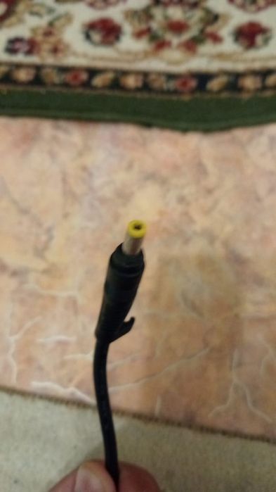 Продам зарядку от ноутбука НР