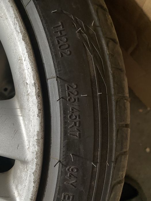 Резина r17 225/45