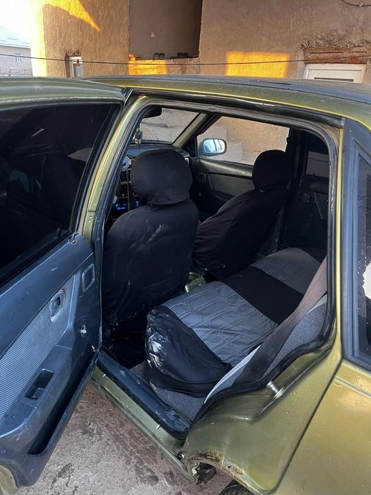 Машина  сатылады  акша  керек