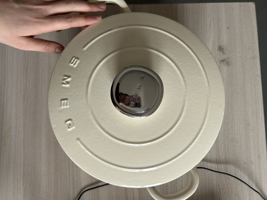 Smeg чугун казан бежевый