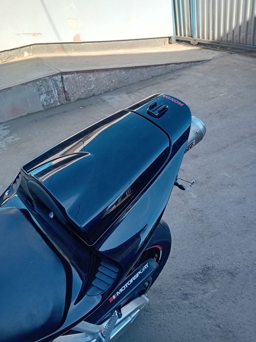 Honda cbr600rr  2005