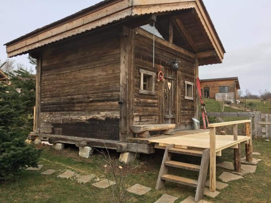 2000€!!! Casuta vintage din lemn de stejar recuperat