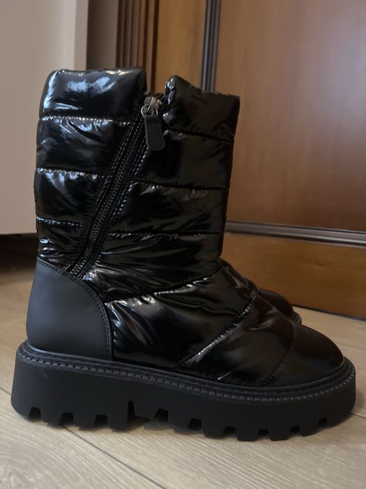 Vând cizme de dama din fas marimea 39