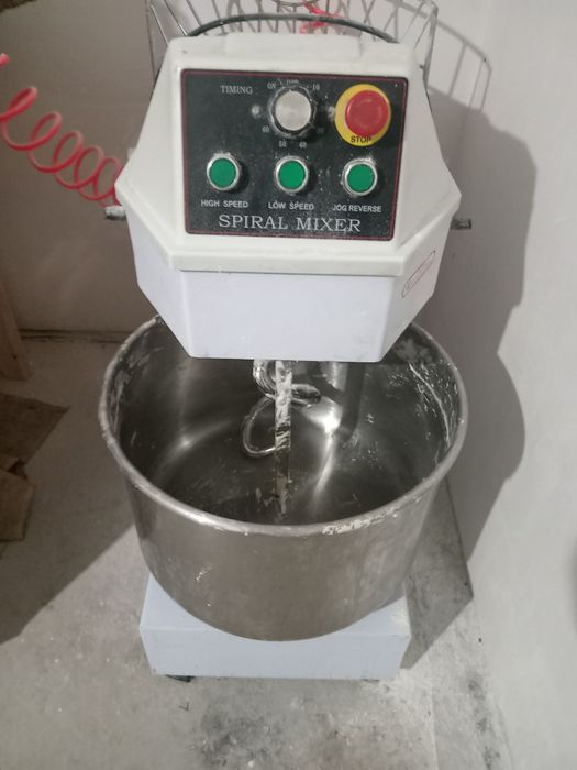 Ишлап турган пекарня сотилади.