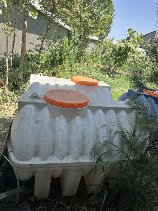 1 тонна бочка, емкость пластик