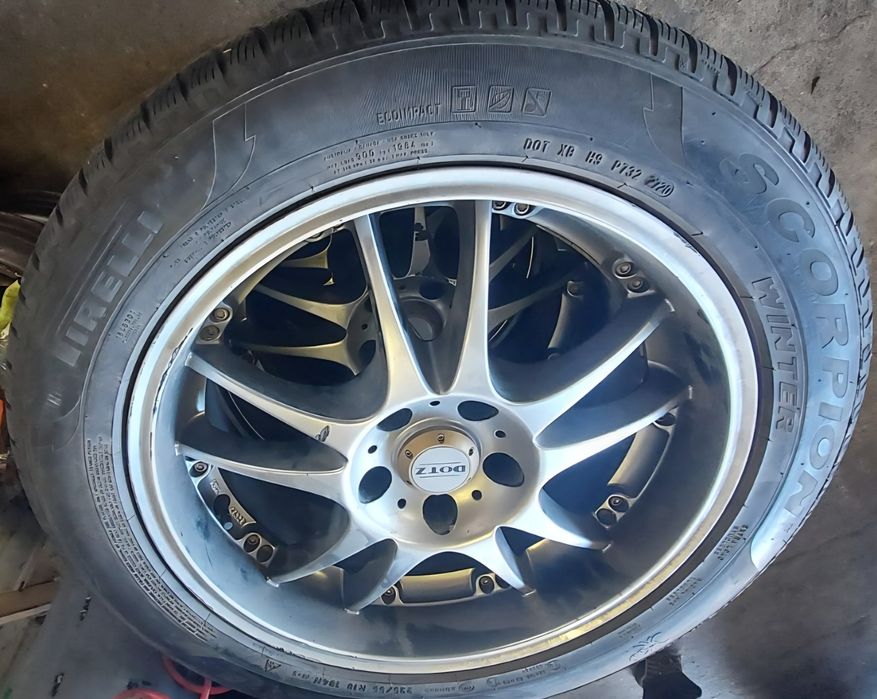 Продавам зимни гуми Пирели 235/55/18