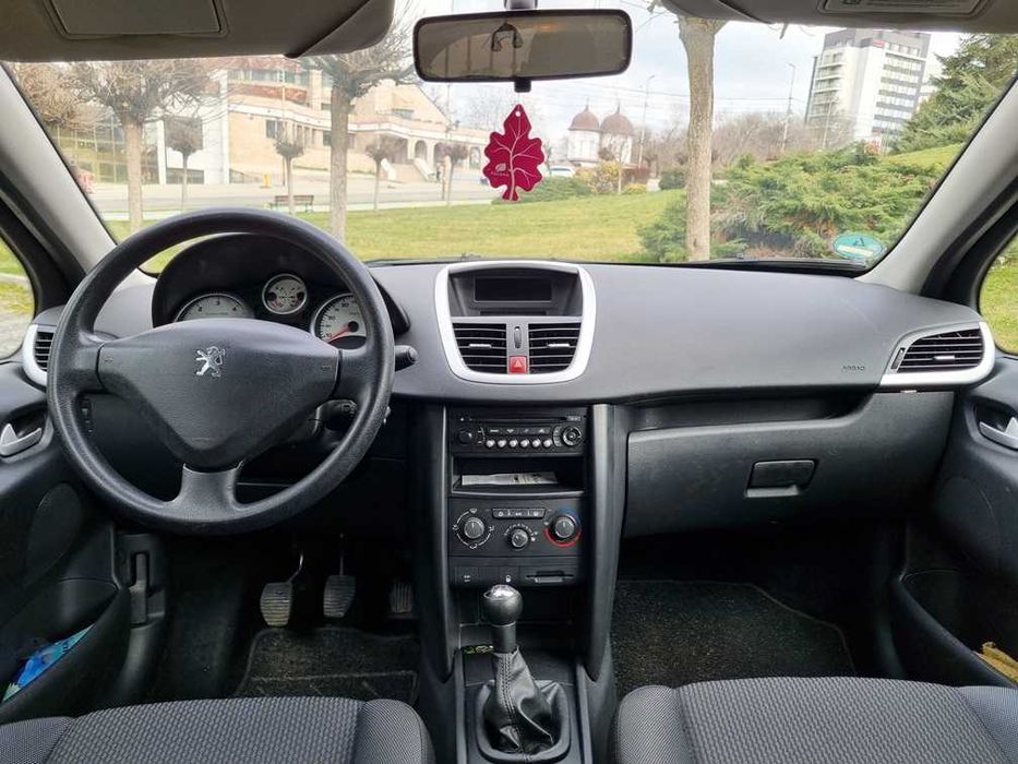 Peugeot 207-1,4 diesel an 2011 euro 5