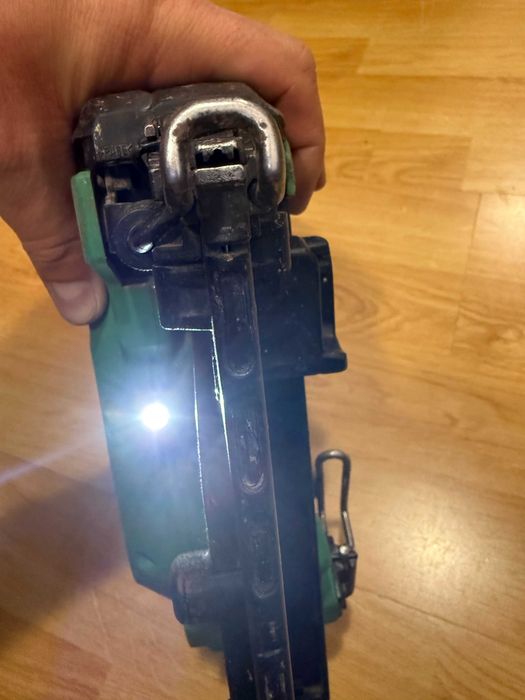 HIKOKI NT 1865DM Такер