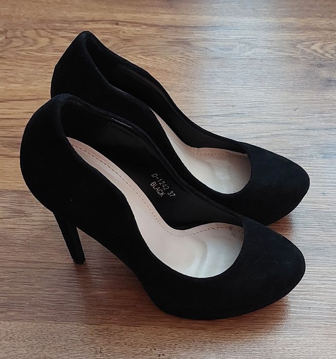 Дамски обувки различни видове