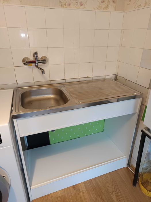 Кухненски шкаф с мивка