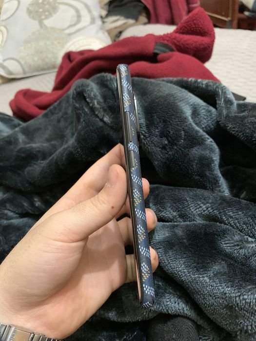 Redmi Not 14plus Srochno sotilad