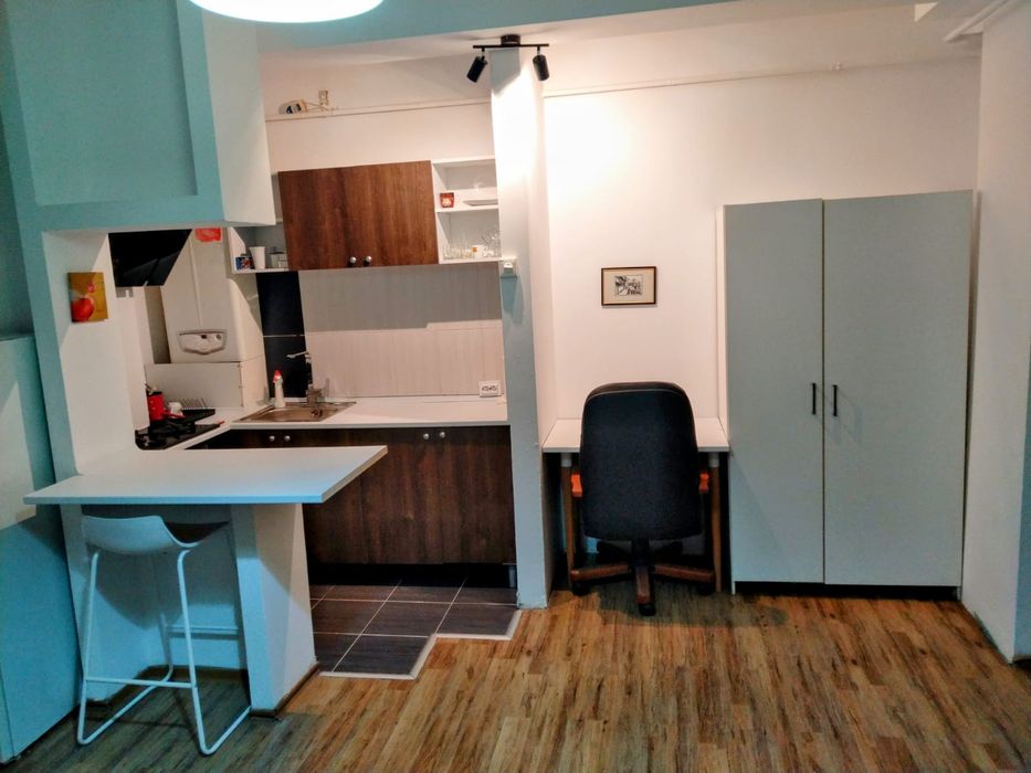 Inchiriez garsoniera Dobroești