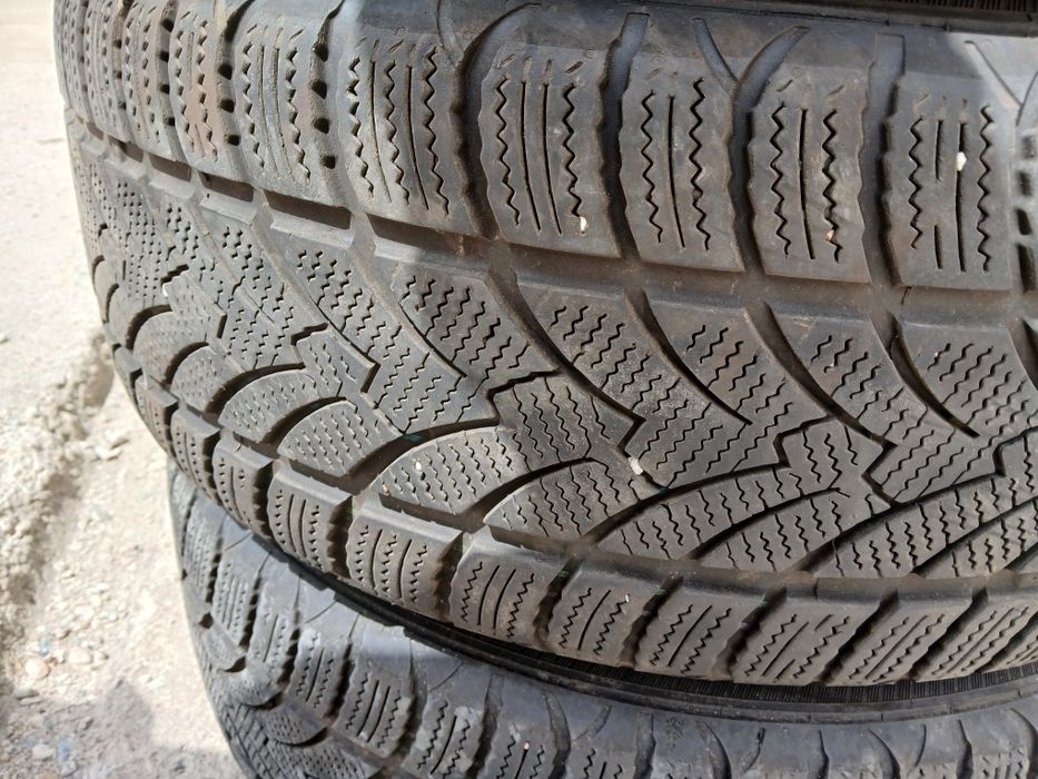 Jante aliaj R17,  5x112,  originale Audi echipate cu anvelope de iarnă M+S 225/50/R17  Două bucăți Yokohama 2020 si doua bucăți Platin 2021