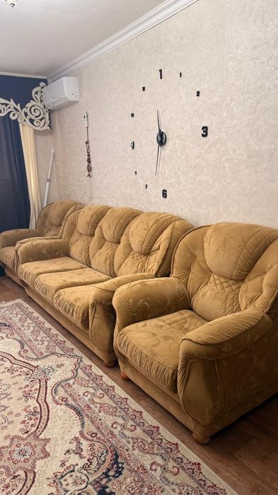 Продам диван и 2 кресла