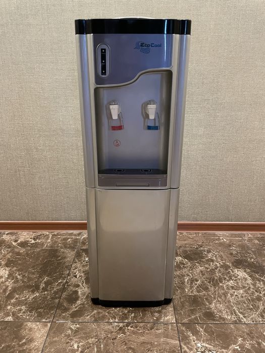 Диспенсер для Воды