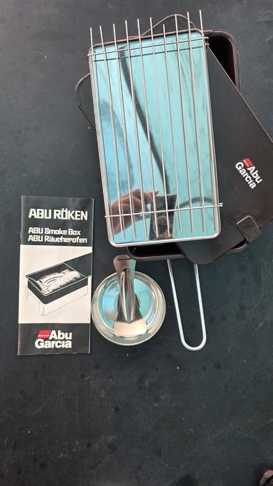 Abu Garcia, smoke box, afumătoare si grill. Nou!