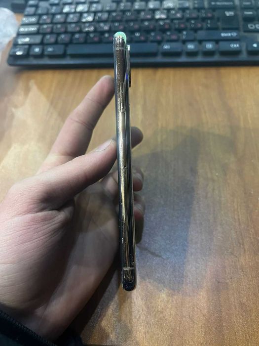 Продам Iphone Xs